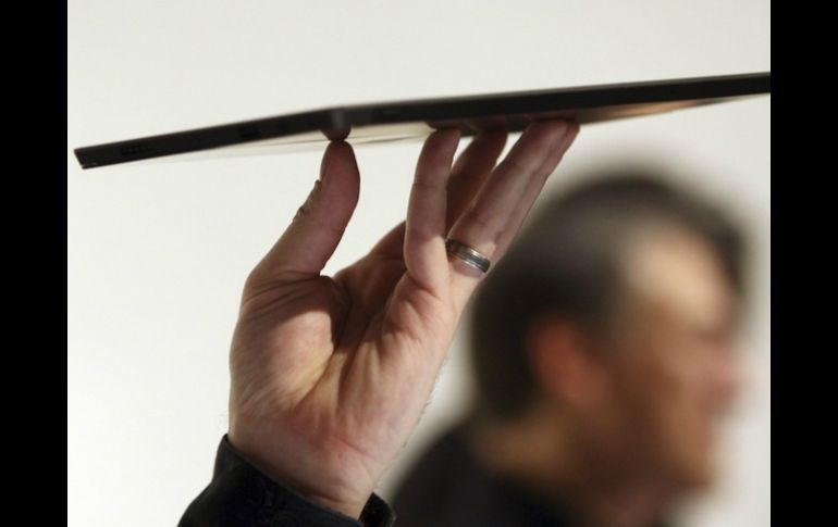 Se prevé que la dependencia adquiera 709 mil 824 tabletas para el desarrollo de una política de tecnología y educación. ARCHIVO /