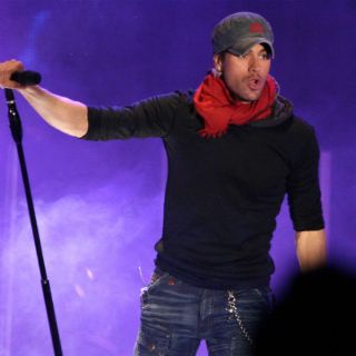 Enrique Iglesias llena de energía a sus fanáticos