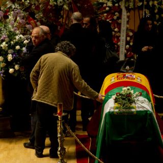 Despiden a Paco de Lucía en España