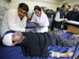 La bomba explotó cuando el convoy pasaba por la provincia de Khyber Pakhtunkhwa, dejando 11 muertos y 10 heridos. EFE /