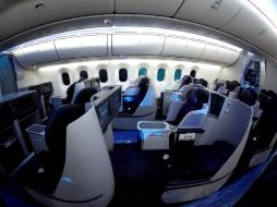 Al juntar más los asientos, las aerolíneas están respondiendo a la demanda de pasajes más baratos. ARCHIVO /