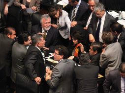 Miguel Barbosa insiste que los senadores del PRD no permitirán un albazo legislativo sobre leyes secundarias. SUN /