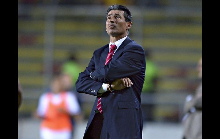 'Yayo' de la Torre no pudo mejorar el desempeño del Morelia en la campaña. MEXSPORT /