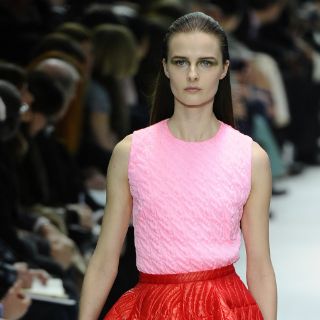 Dior rinde homenaje a una mujer llena de energía