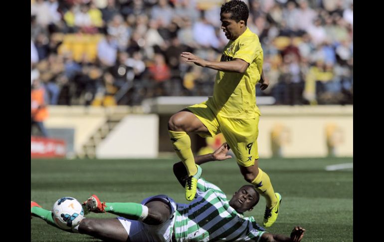 Giovani dos Santos se perderá la única fecha FIFA prvio al Mundial de Brasil 2014. AFP /