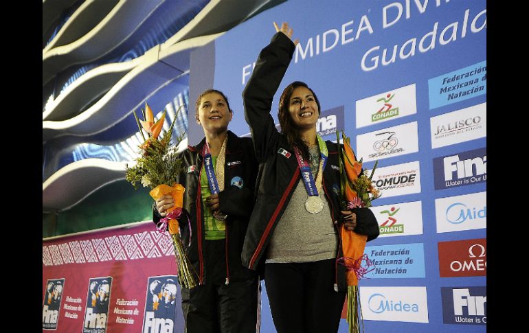 En la foto las clavadistas mexicanas Paola Espinoza y Dolores Hernández. ARCHIVO /