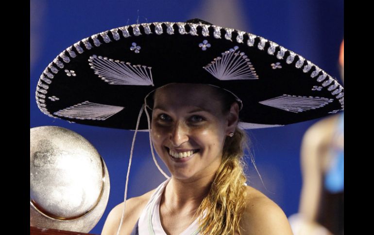 Dominika Cibulkova ganó el sábado el Abierto de México al vencer a la estadounidense Christina McHale. EFE /