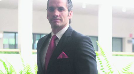 Primera escuela privada de México. Juan Carlos Leaño del Castillo, director de la UAG.  /