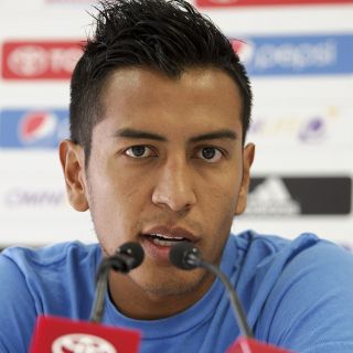 Omar Esparza jugará con la Sub-20 de nuevo