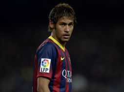 El fichaje del brasileño los ha puesto a él y a su padre en el ojo del huracán. AFP /