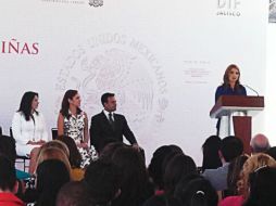 Imagen de autoridades en el evento.  /