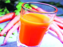 Jugo. El zumo fresco de zanahoria puede prevenir el aumento de grasa en tu cuerpo, porque genera esa sensación de saciedad.  /