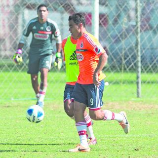 Real ajusta su costado izquierdo