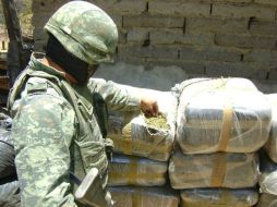 Más del 90 % de la cocaína que se introduce ilícitamente en EU procede de Colombia y atraviesa México, según la ONU. ARCHIVO /