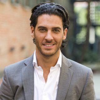 Erick Elías vive 'El color de la pasión'