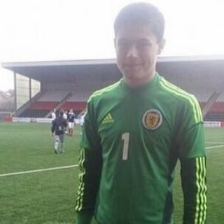 Celtic de Glasgow ficha un arquero de 13 años