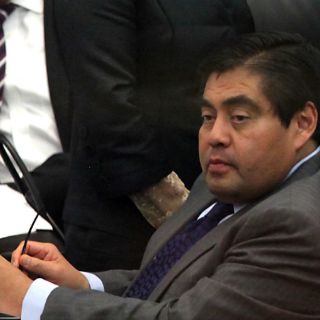 Barbosa exige 'cero cuotas partidistas' en IFAI e INE