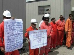 Empleados demandan liberar las cuentas embargadas a la empresa Oceanografía para que pueda pagarles. ARCHIVO /