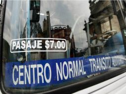 A usuarios les parece insuficiente la reducción de sólo un peso a la tarifa del transporte público. ARCHIVO /