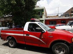 Policías y bomberos intentaron auxiliar al hombre de 47 años, sin embargo, ya había muerto. ARCHIVO /