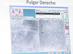 DATOS DACTILOSCÓPICOS. Peritos señalaron que las huellas  digitales del occiso son iguales a las de su cartilla militar. ESPECIAL /