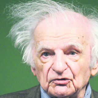 Inicia la carrera en honor a las letras