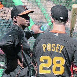 Barry Bonds vuelve con los Gigantes