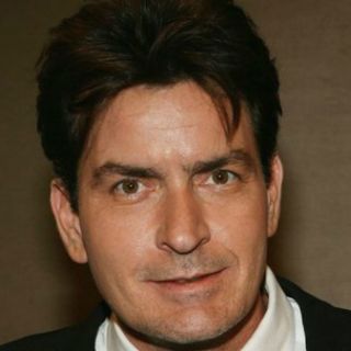 Charlie Sheen, libre de alcohol y drogas