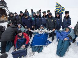 La nave trajo de regreso a los cosmonautas rusos Oleg Kótov y Serguéi Riazanski, y al astronauta estadounidense Michael Hopkins. EFE /