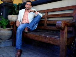 Santoscoy prepara una exposición de arte abstracto que invadirá la sala 'Sixto Ibarra'.  /