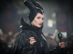 Angelina Jolie siempre es sexy, pero también es mala y es la nueva protagonista de la cinta 'Maléfica'. ESPECIAL /
