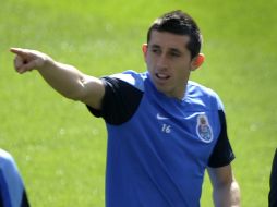 Héctor ha tenido mucha más actividad con el primer equipo desde su llegada. AFP /