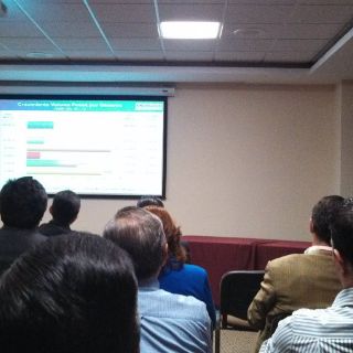 Sector farmacéutico privado distribuye menos unidades en 2013