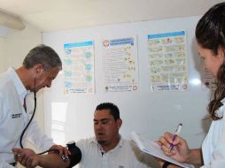 A los choferes se les realizaron pruebas médicas, así como una encuesta. ESPECIAL /