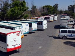 Once de los camiones detenidos son de la ruta 78, cinco de la 380, uno de la ruta 52-D, otro de la 258-A y uno más de la 110. ESPECIAL /