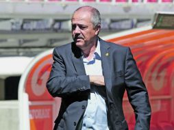 El presidente deportivo de Chivas, Juan Manuel Herrero, sabe que al club le venden más caro por utilizar sólo jugadores mexicanos.  /