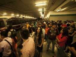 Una soprano y un tenor deleitarán a los usuarios de la estación Plaza Universidad del Tren Ligero.  /