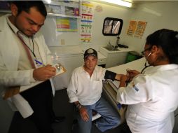 Medición de tallas, revisión de glucosa, presión arterial e identificación de problemas de salud mental, entre las atenciones.  /