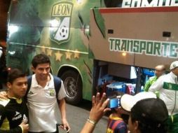 Algunos aficionados se encargaron de darles la bienvenida.  /