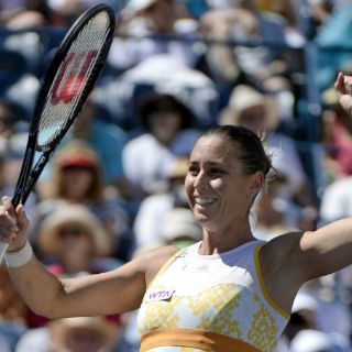 Pennetta sorprende y triunfa en Indian Wells