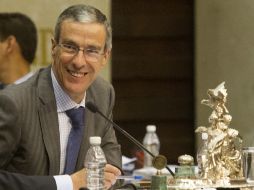 González Morfín señala que esta semana sesionarán tres días continuos para desahogar los dictámenes. ARCHIVO /