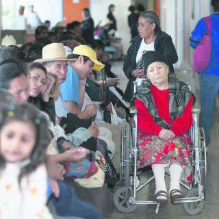 Salud gasta 122 millones de pesos... en 'asesoría fiscal'