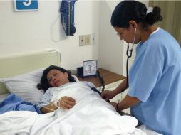 Las mujeres corren más riesgo de padecer diabetes e hipertensión. ARCHIVO /