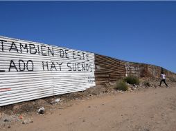 Una ley federal aprobada en 2006 ordenó la construcción de unos mil 150 kilómetros de muros en la frontera con México. ARCHIVO /