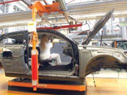 Dinámicas. Las armadoras son de las más atractivas en inversión. REUTERS /