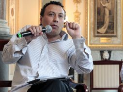 Cuauhtémoc Nájera Ruiz ofrece una conferencia en la Sala Higinio Ruvalcaba del Ex Convento del Carmen. ARCHIVO /