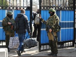 Los soldados ucranianos, que estaban armados, no opusieron resistencia, y ''nadie sufrió''. AFP /