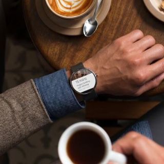 Motorola y LG anuncian relojes con nuevo Android