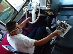 Entre trabajadores de la Alianza de Camioneros habrá ingresos desde 250 hasta 600 pesos, dependiendo de la ruta. ARCHIVO /