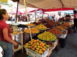 En el primer mes de 2014, las ventas al por menor retrocedieron a tasa anual en diversas ciudades del país. ARCHIVO /